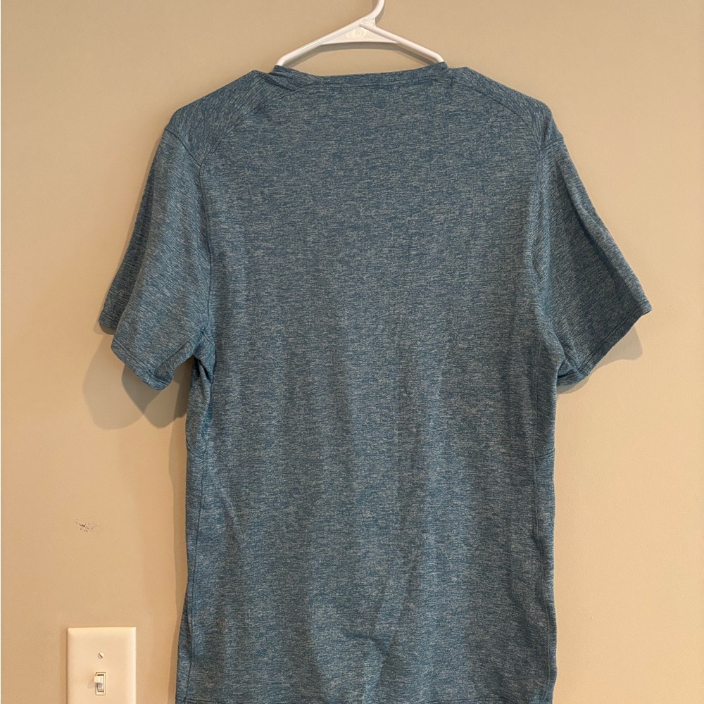 Lululemon Athletica Heathered Blue Short Sleeve Crew Neck Tee - Picture 2 of 3